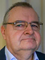 Dr. Dirk Spingat